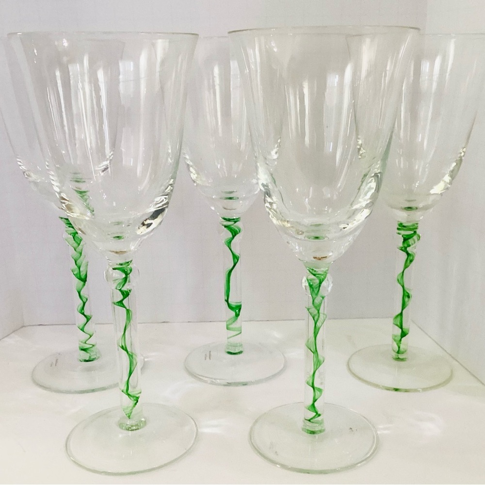 Pier 1 Wine Water Glasses Green Ribbon Swirl Hand Blown Stem Glasses Set Of 5